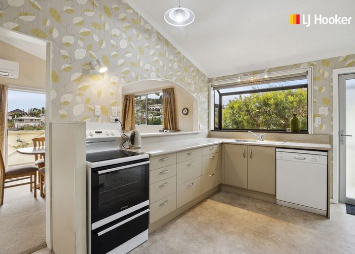  at 105 Barr Street, Kenmure, Dunedin