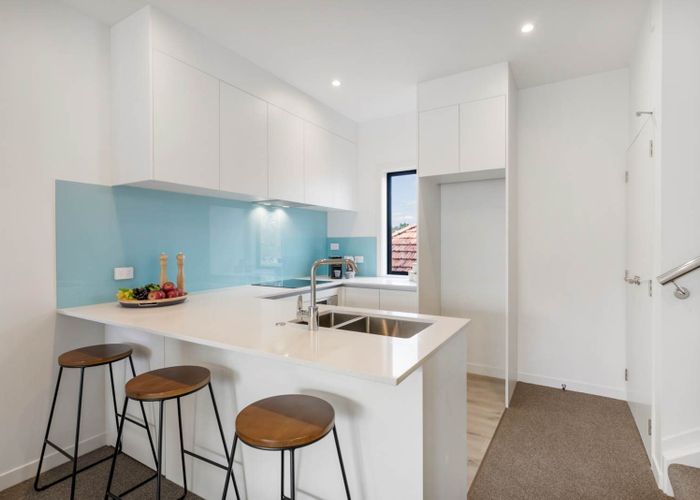  at 329 A  Rangatira Road, Beach Haven, North Shore City, Auckland