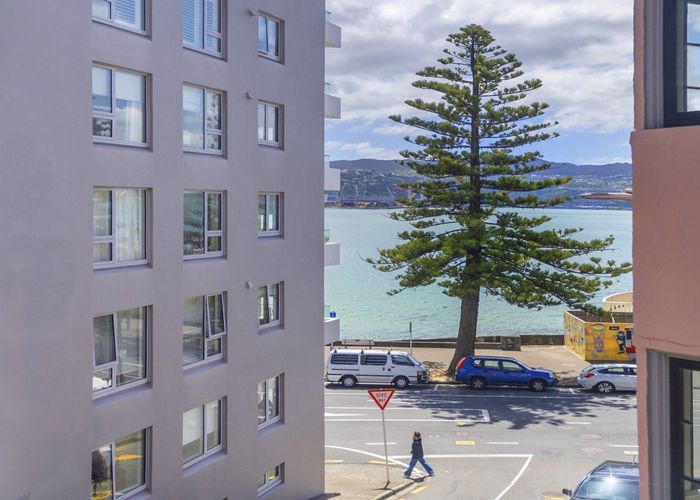 at 3 Hay Street, Oriental Bay, Wellington