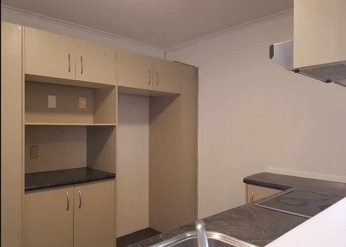  at 6 O'Connell Street, Manurewa, Manukau City, Auckland
