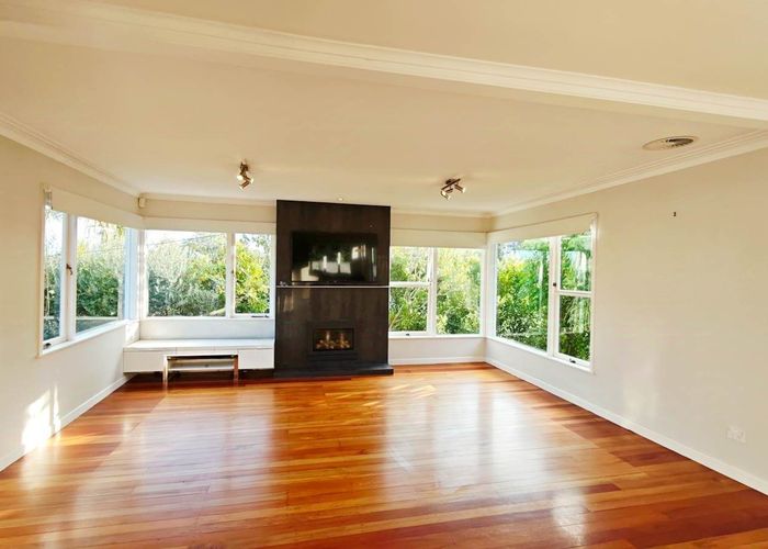  at 25 Richards Avenue, Forrest Hill, North Shore City, Auckland