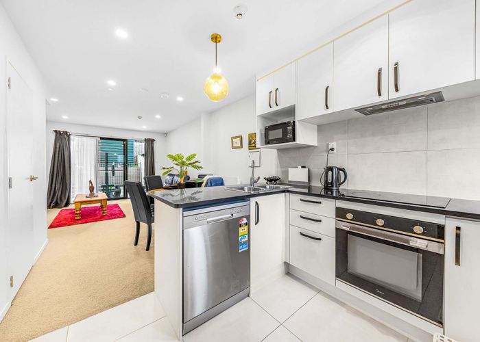  at 19/18 Hewlett Road, Massey, Waitakere City, Auckland