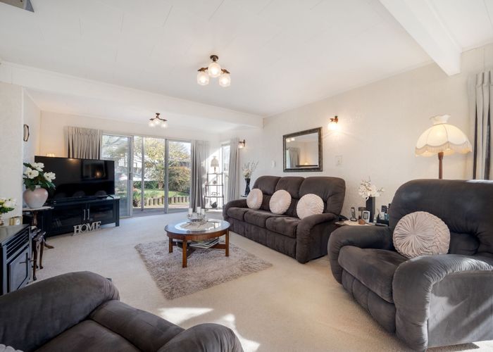  at 10 Leewood Place, Pakuranga, Manukau City, Auckland