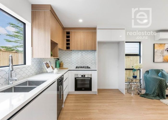  at 2/36 Sunnyside Crescent, Papatoetoe, Manukau City, Auckland