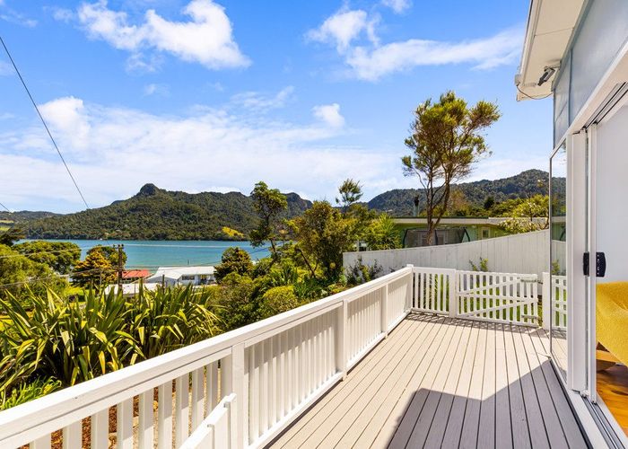  at 18 Foster Avenue, Huia, Auckland