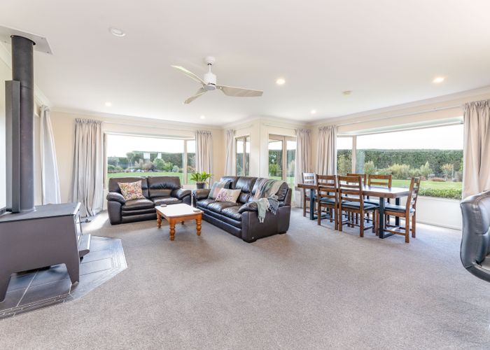  at 2/186 Knights Road, Christchurch