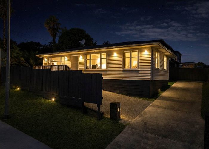  at 53A Sylvan Crescent, Te Atatu South, Waitakere City, Auckland