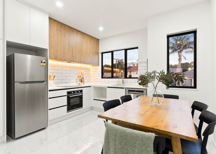  at 2D Taratoa Street, Point England, Auckland City, Auckland