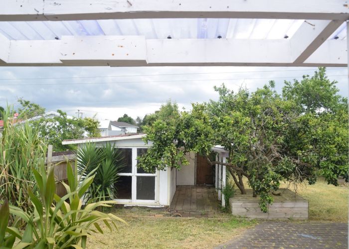  at 14 Fisher Crescent, Otara, Auckland
