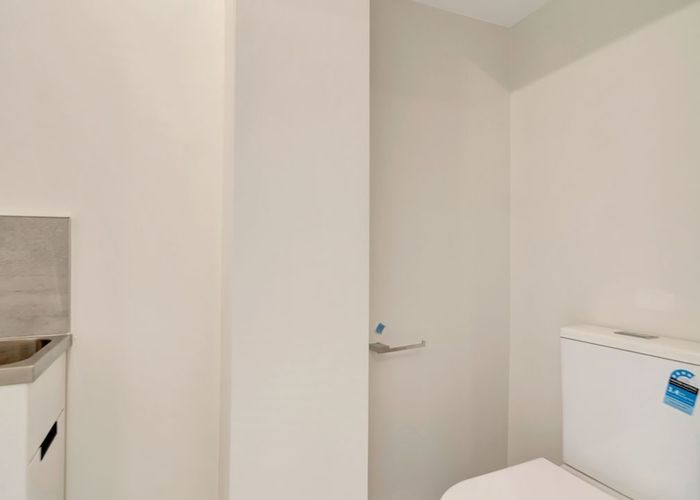  at 12/106 triangle road, Massey, Waitakere City, Auckland