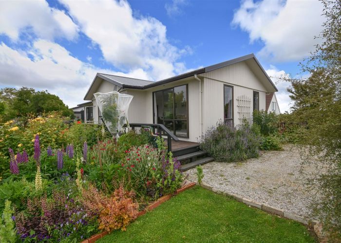  at 8 Dame Street, Waikouaiti, Waikouaiti