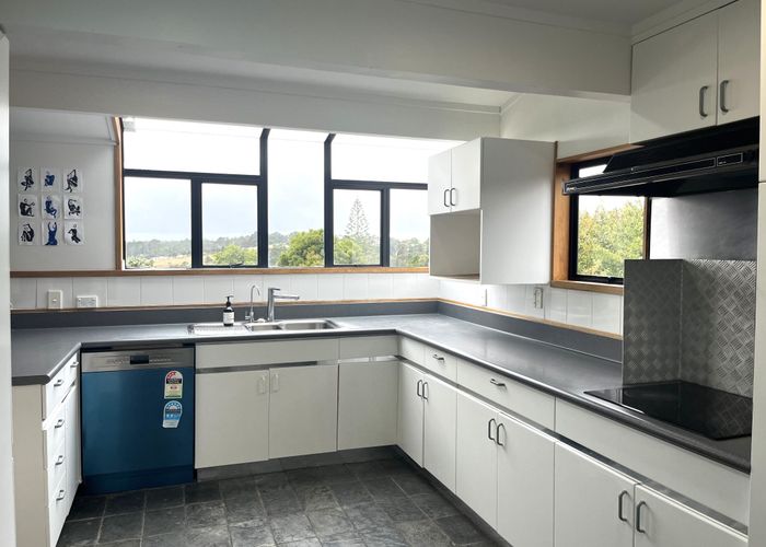  at 2/92 Verran Road, Birkdale, Auckland