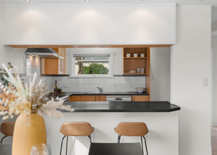  at 15 Roa Road, Fendalton, Christchurch