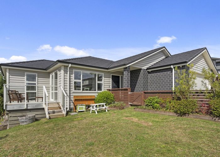  at 156 Endeavour Drive, Whitby, Porirua, Wellington