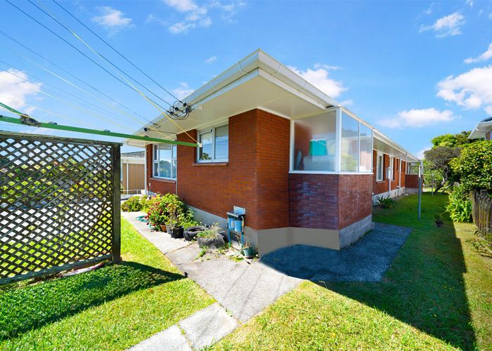  at Unit 1 & 2/464 Blockhouse Bay Road, Blockhouse Bay, Auckland City, Auckland