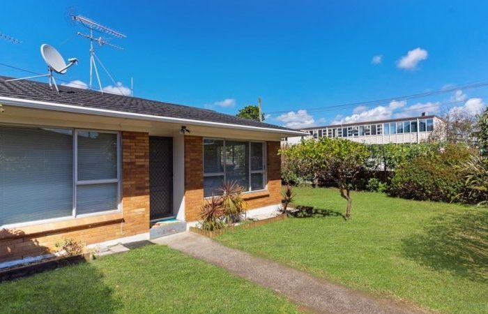  at 1/64 Jellicoe Road, Mount Wellington, Auckland
