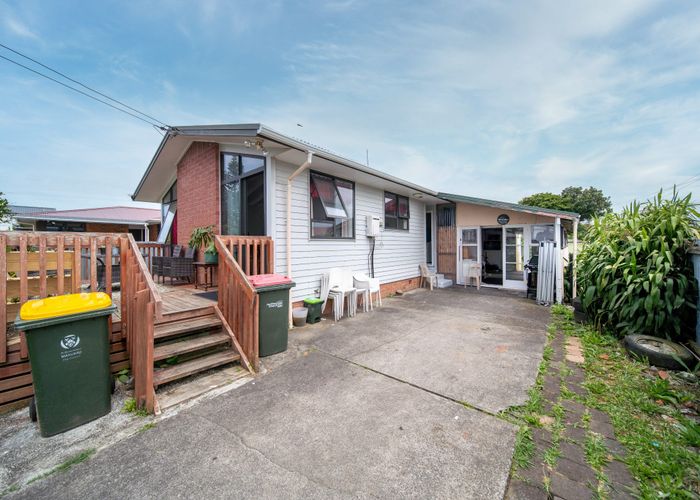 at 16 Hardie Street, Mangere East, Auckland