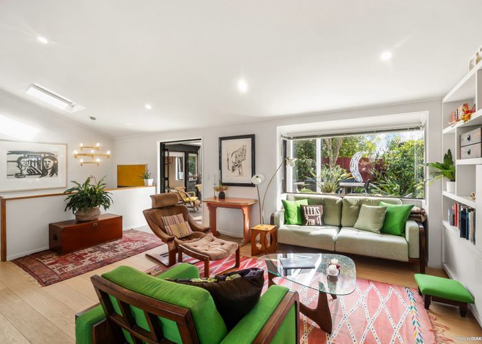  at 2/23 Cardigan Street, Western Springs, Auckland