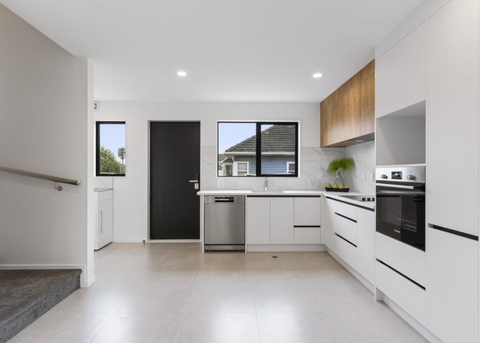  at 19 Alverston Street, Waterview, Auckland City, Auckland