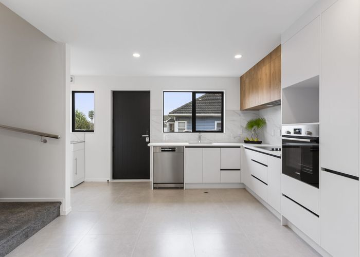  at 4/19 Alverston Street, Waterview, Auckland City, Auckland