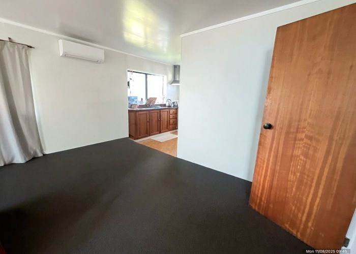  at 1/21 Liam Place, Half Moon Bay, Manukau City, Auckland