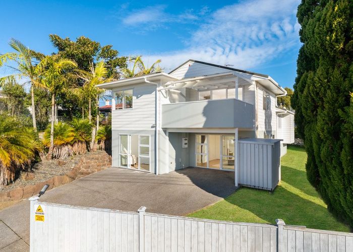  at 163A Chivalry Road, Glenfield, North Shore City, Auckland