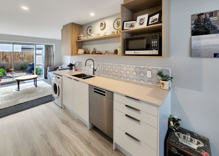  at 5/6 Peel Place, Wainuiomata, Lower Hutt, Wellington
