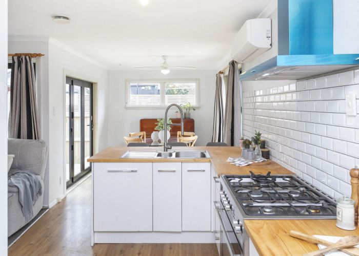  at 146 Grahams Road, Burnside, Christchurch