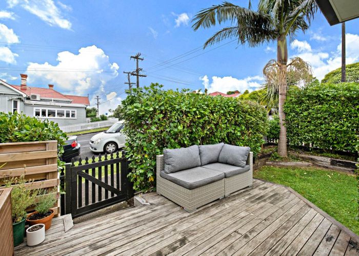  at 2/137 Crummer Road, Grey Lynn, Auckland City, Auckland