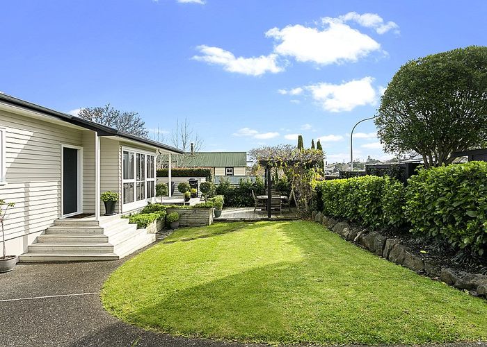  at 1/30 Abercrombie Street, Howick, Auckland