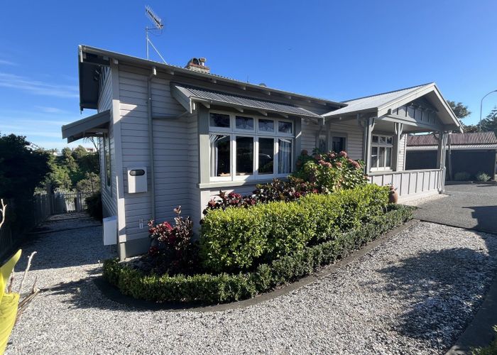  at 11 Lawrence Road, Hospital Hill, Napier