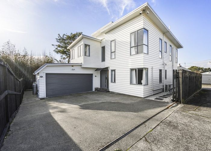  at 215B Halsey Drive, Lynfield, Auckland