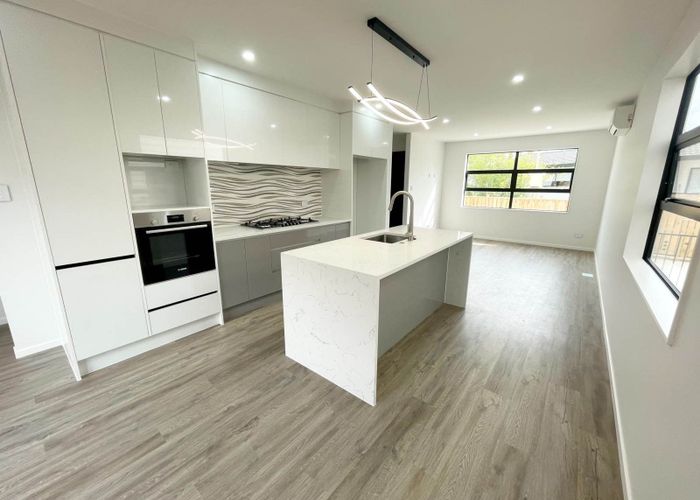  at 44B Godley Road, Green Bay, Waitakere City, Auckland