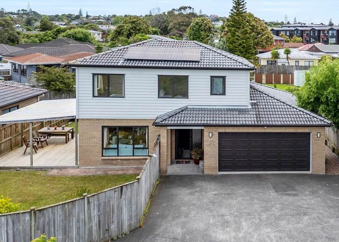  at 29A Edgewater Drive, Pakuranga, Auckland