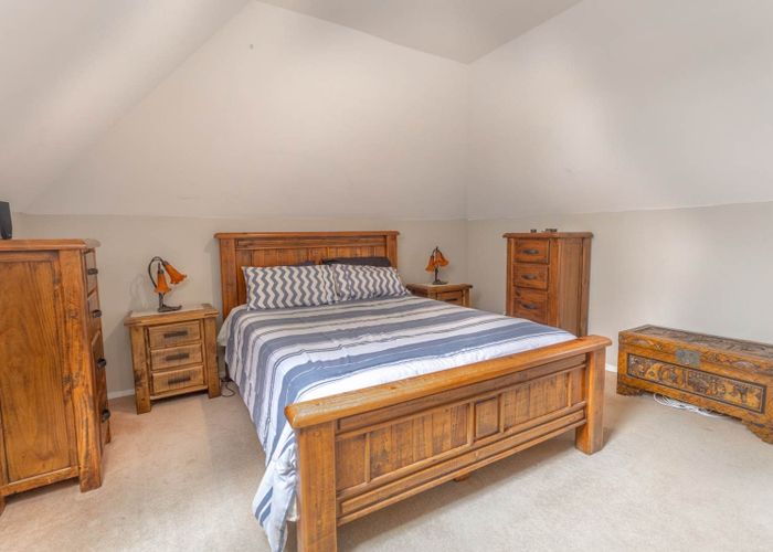  at 12 Skybird Place, Glen Eden, Waitakere City, Auckland