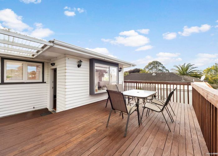  at 105 Triangle Road, Massey, Waitakere City, Auckland