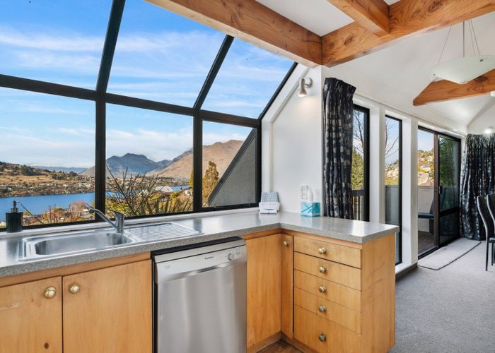  at 18 Woodbury Rise, Queenstown, Queenstown