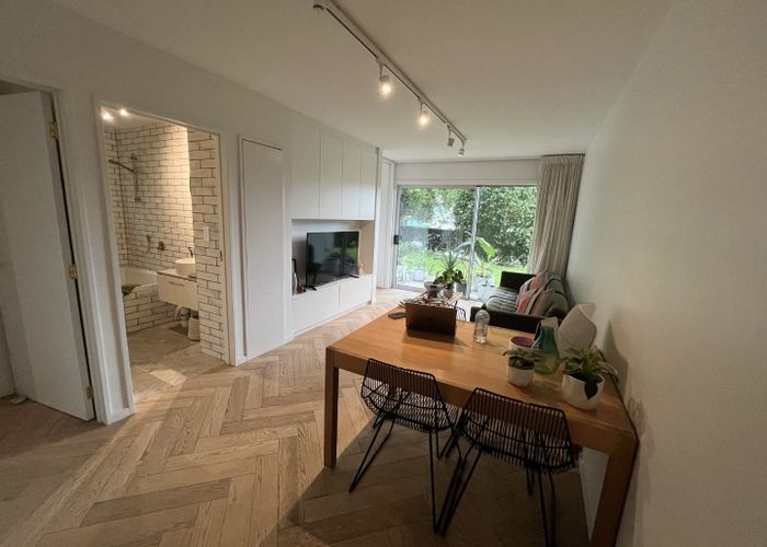  at 4/59 Sentinel Road, Herne Bay, Auckland City, Auckland