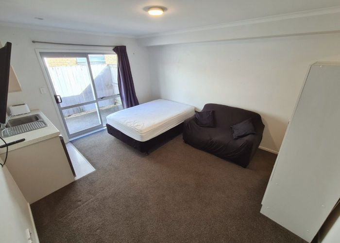  at 4C/9 Greensboro Street, Hillcrest, Hamilton, Waikato
