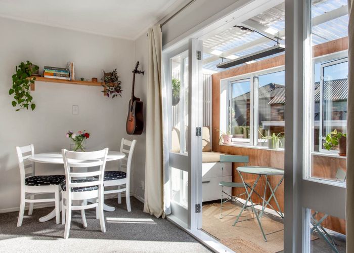  at 2/14 St Lukes Road, Mount Albert, Auckland City, Auckland