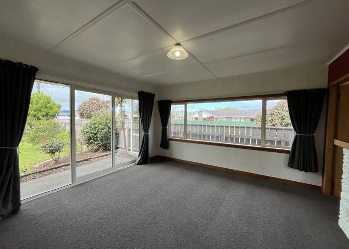  at 1 Truby King Street, Merrilands, New Plymouth, Taranaki