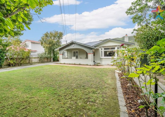 Free property data for 122 Waiwhetu Road, Waterloo, Lower Hutt homes