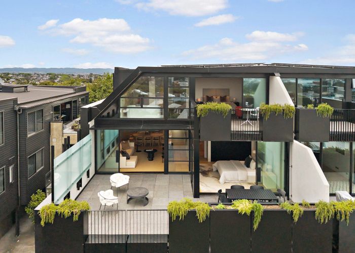  at 2/223 Ponsonby Road, Ponsonby, Auckland City, Auckland