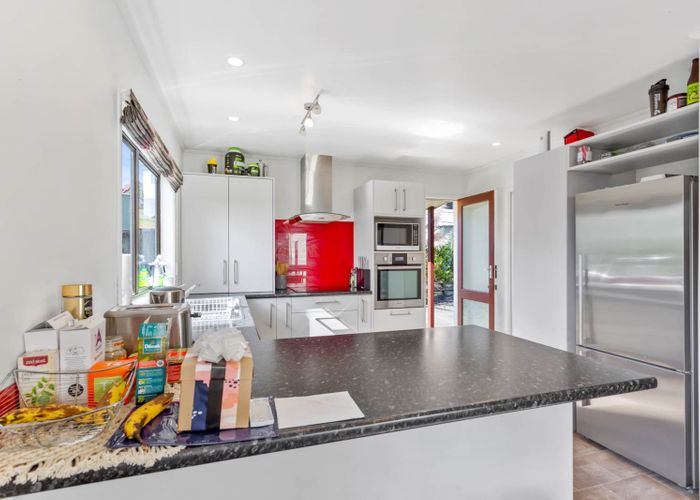  at 144 Oaktree Avenue, Browns Bay, Auckland