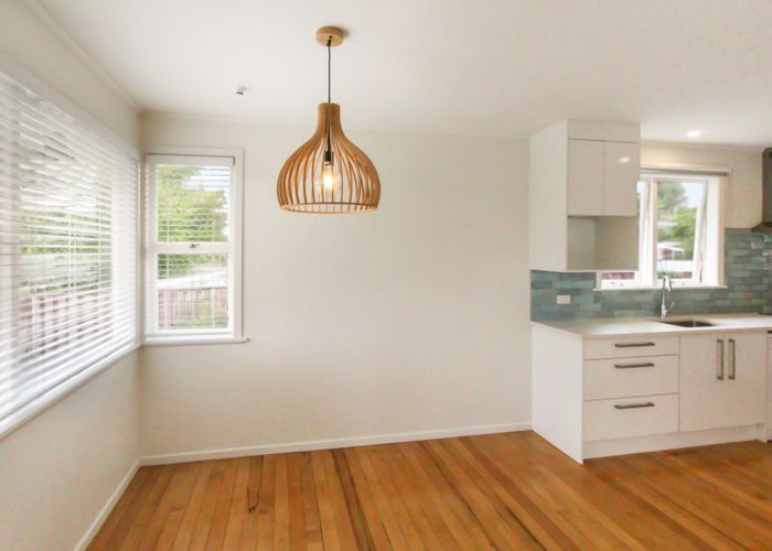  at 3 Clinton Avenue, Te Atatu Peninsula, Auckland