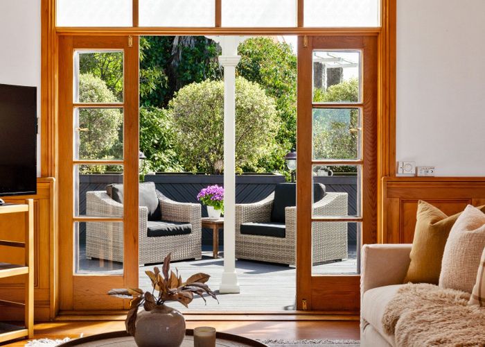  at 18 Sealy Road, Bluff Hill, Napier, Hawke's Bay