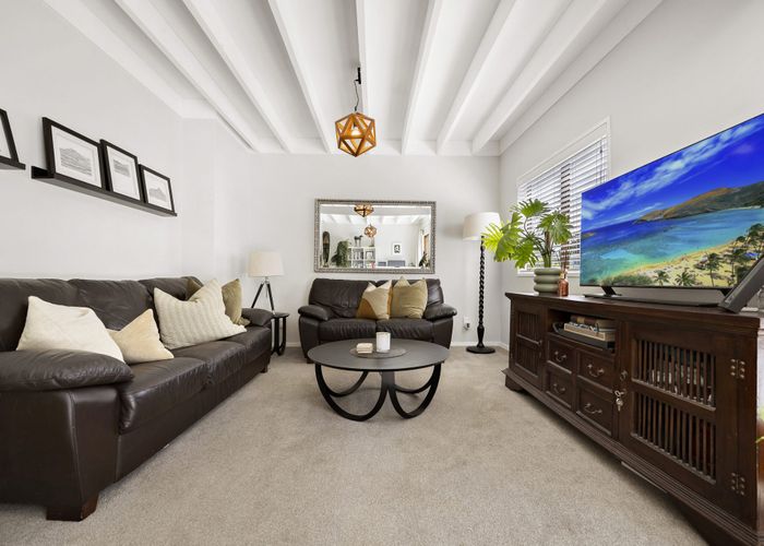  at 3/1 Mulberry Place, Glenfield, Auckland