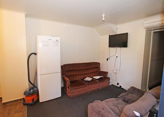 at 132 Albany Street, North Dunedin, Dunedin