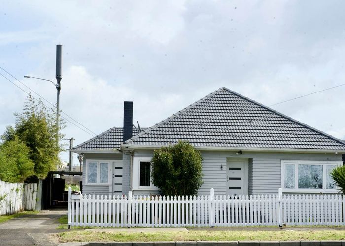  at 1/26/& 26 Cambridge Terrace, Papatoetoe, Manukau City, Auckland