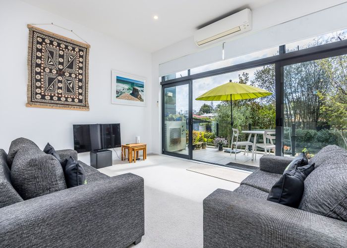  at 5/8 Thompson Park Road, Mount Wellington, Auckland City, Auckland